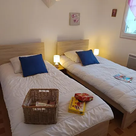Casa vacanze Maison De 65 M², 450m Plage, 6 Pers., Animaux Admis, Parking - Fr-1-540-331